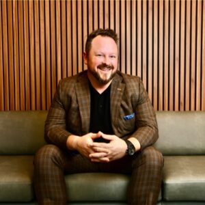 Dustin Hillis - headshot